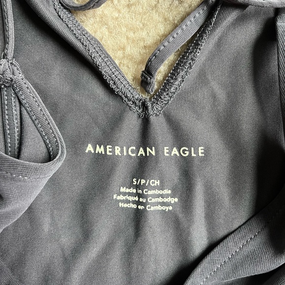gray american eagle tank top - Picture 3 of 3